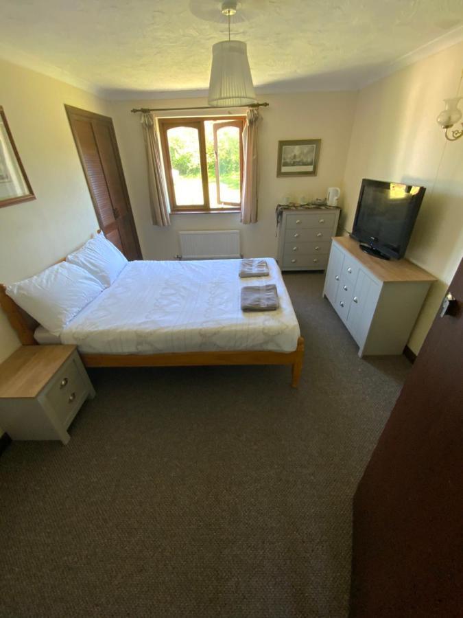 Innis Guest House And Campsite Penwithick Bagian luar foto
