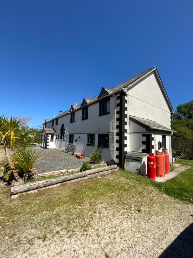 Innis Guest House And Campsite Penwithick Bagian luar foto
